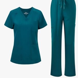 Teal Women's Scrub Set Worn Once LIKE NEW No Call Outs. EUC